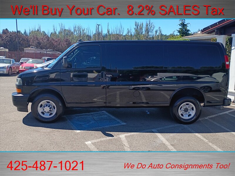 Used 2018 Chevrolet Express 2500 w/ Driver Convenience Package RWD image 4