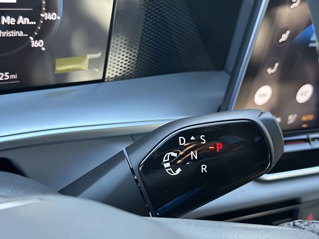 New 2026 Volkswagen Tiguan SE R-Line image 20