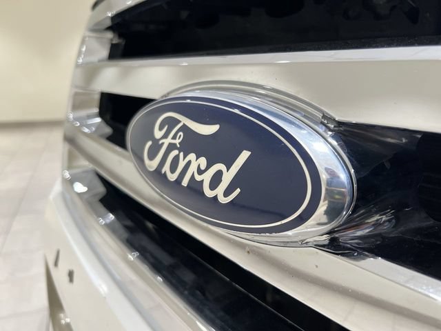 Used 2010 Ford Expedition Eddie Bauer RWD image 29