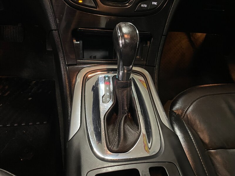 Used 2015 Buick Regal Premium FWD image 15