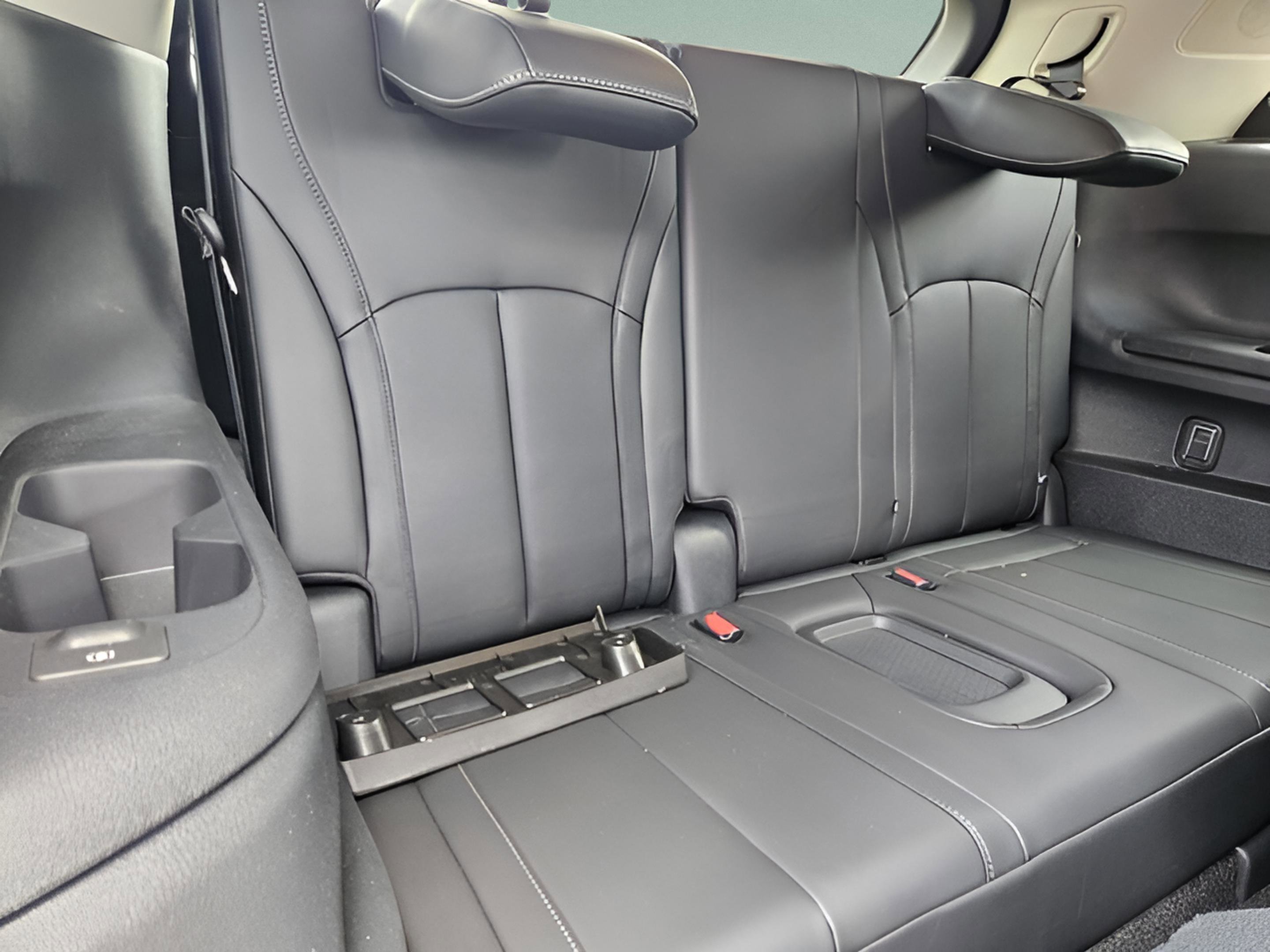 Used 2025 INFINITI QX60 Pure image 9