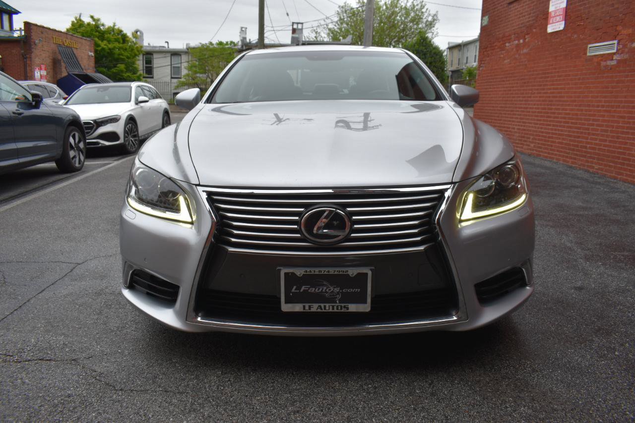 Used 2015 Lexus LS 460 AWD w/ Comfort Package image 9