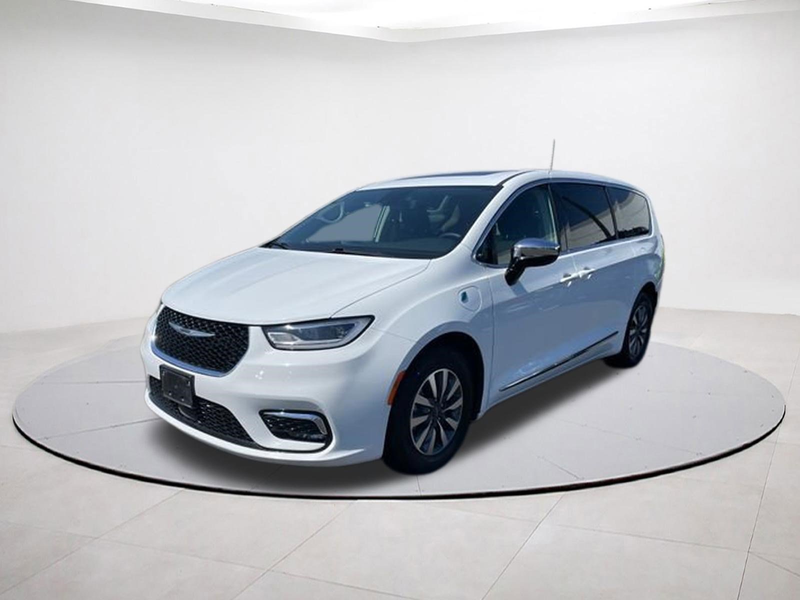 Certified 2023 Chrysler Pacifica Limited FWD image 3