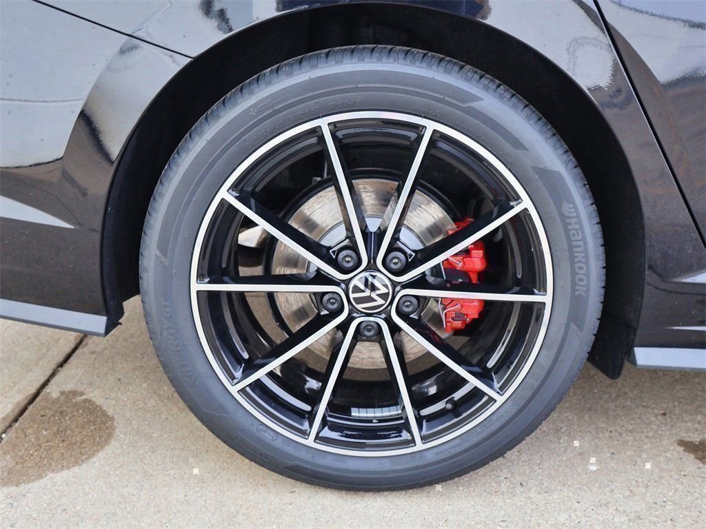 New 2026 Volkswagen Jetta GLI Autobahn image 9