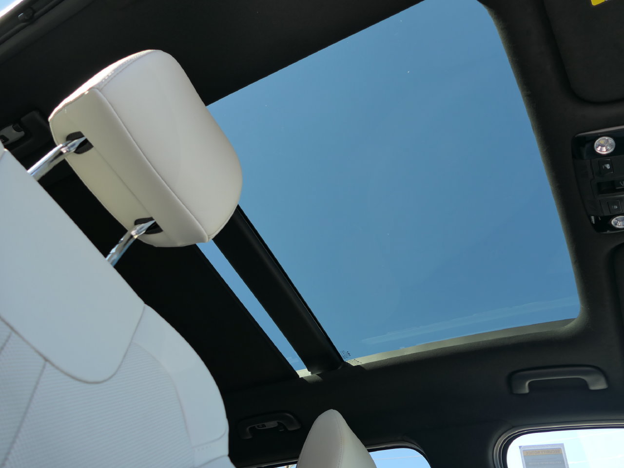 Certified 2025 Kia Sorento SX Prestige AWD/4WD image 33