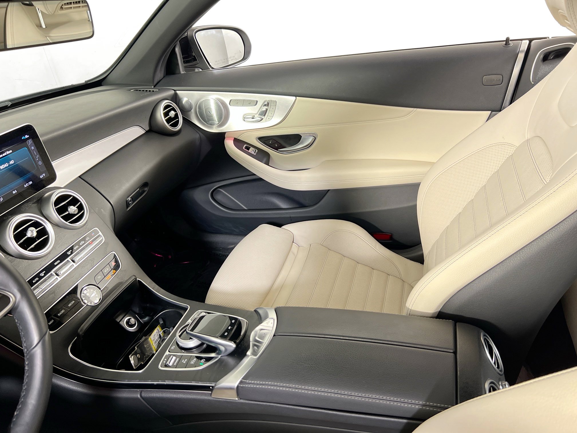 Used 2020 Mercedes-Benz C 300 4MATIC Cabriolet image 23