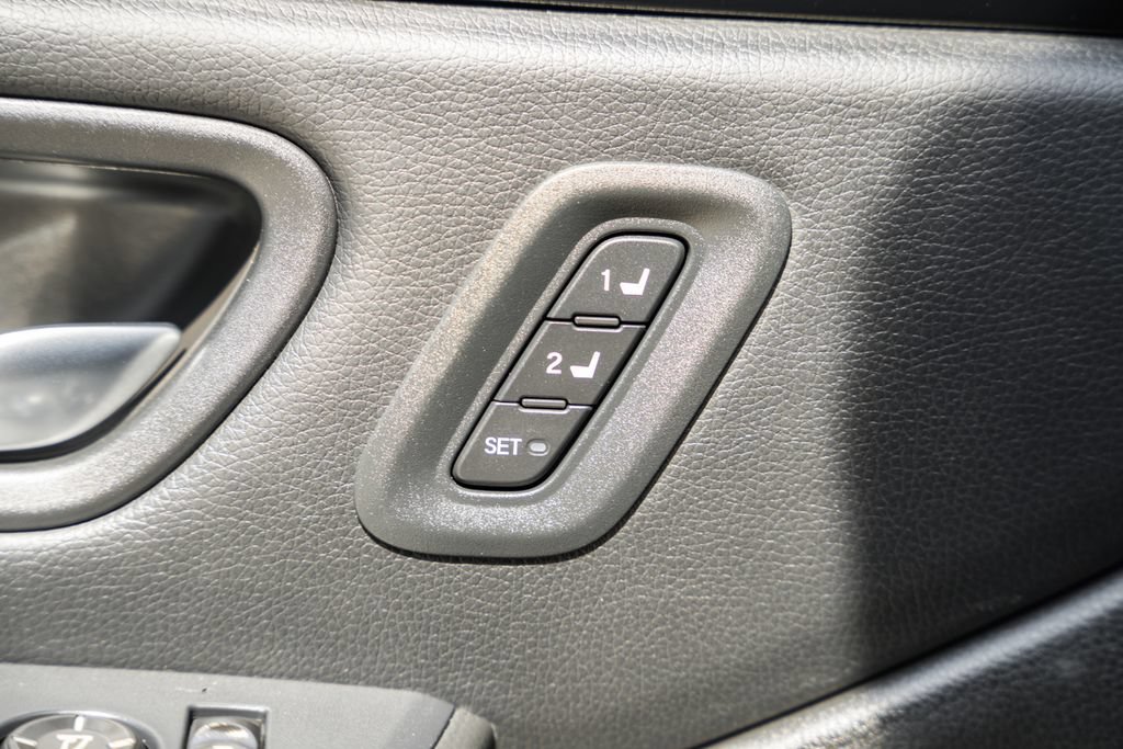 Used 2024 Honda Pilot EX-L image 40