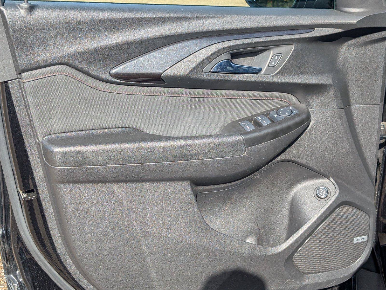 Used 2022 Chevrolet TrailBlazer RS w/ Sun and Liftgate Package FWD image 11