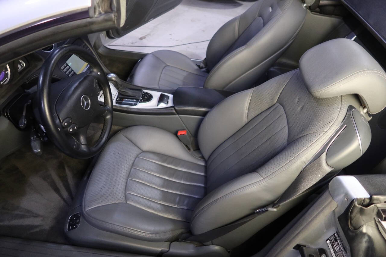 Used 2005 Mercedes-Benz SL 55 AMG SL 55 AMG 2dr Convertible image 19
