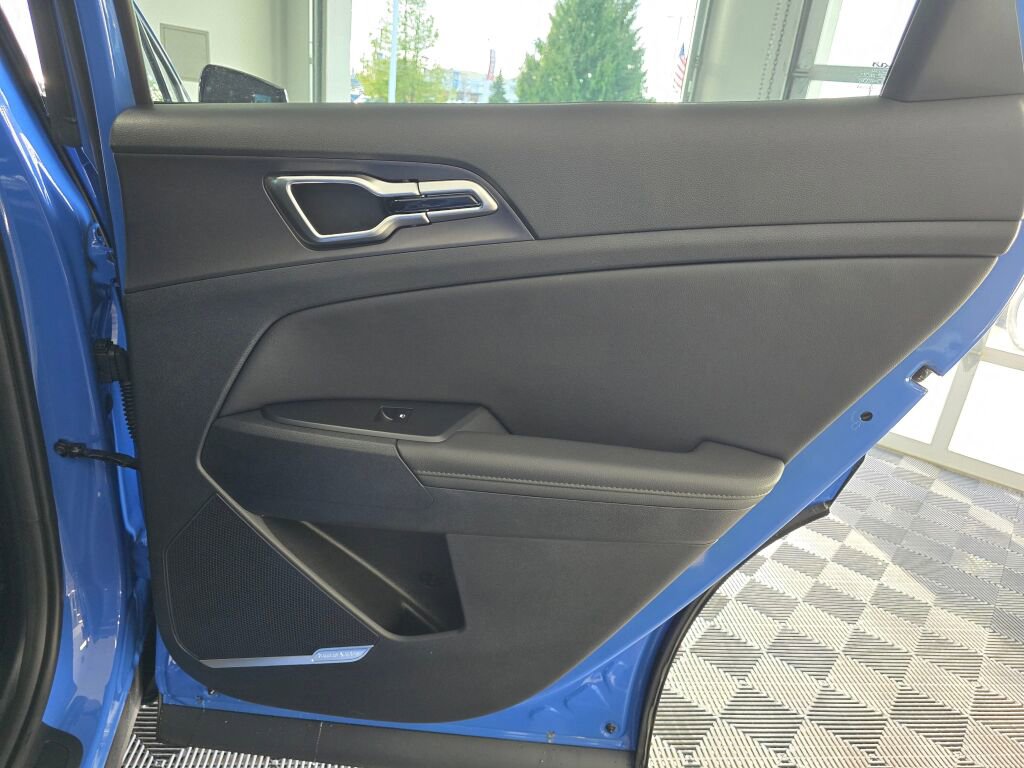 Used 2026 Kia Sportage SX image 41