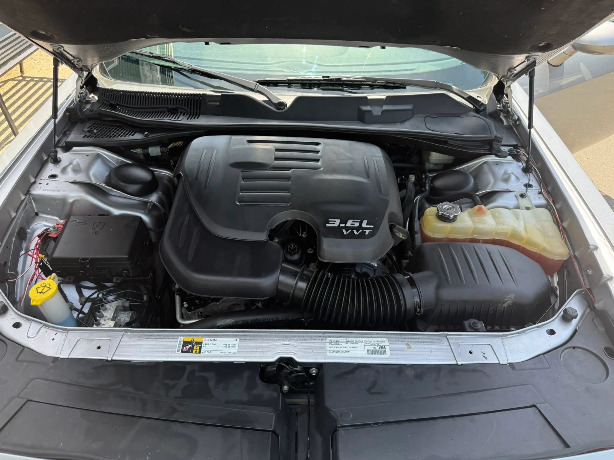 Used 2015 Dodge Challenger SXT RWD image 36