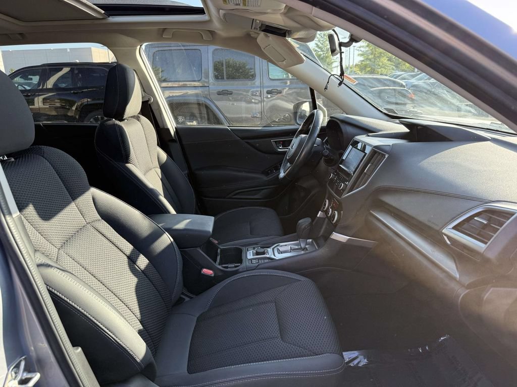 Used 2019 Subaru Forester Premium AWD/4WD image 15