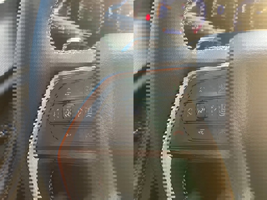 New 2025 Jeep Grand Cherokee Altitude image 24