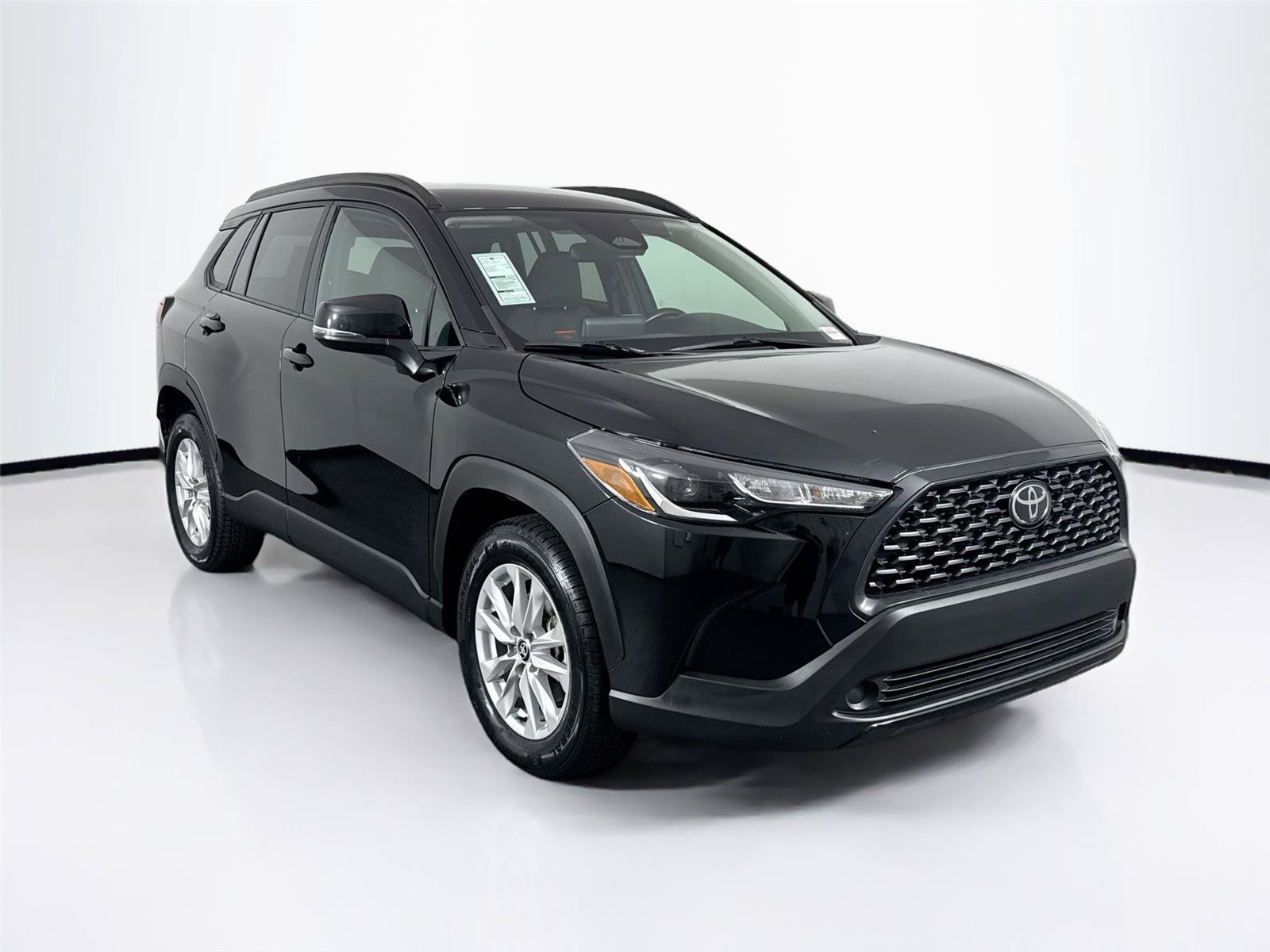Certified 2023 Toyota Corolla Cross LE FWD image 9