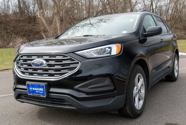 Used 2022 Ford Edge SE image 2