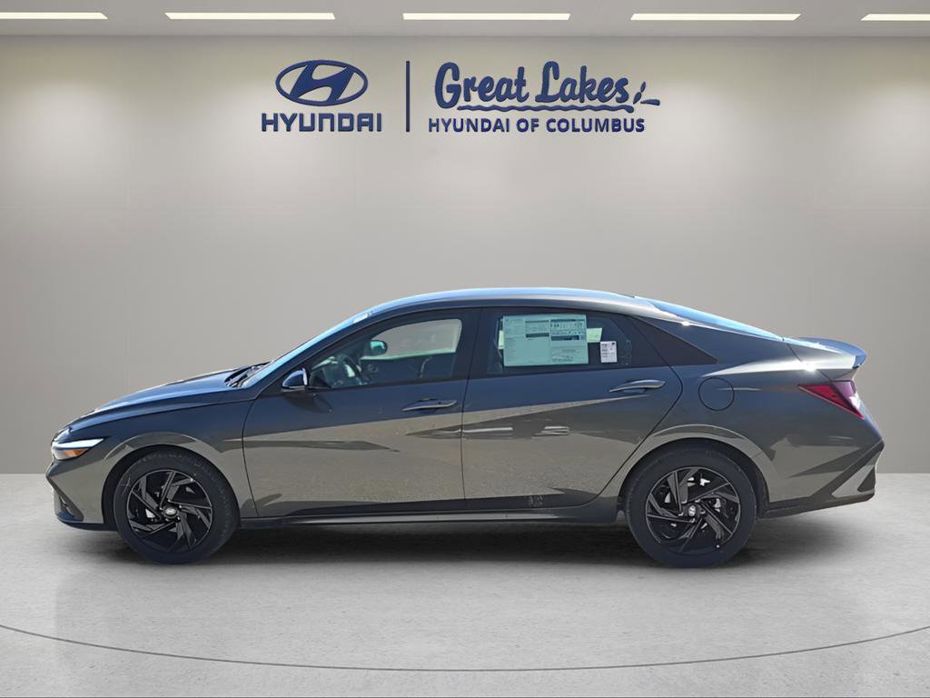 New 2026 Hyundai Elantra Sport FWD image 3