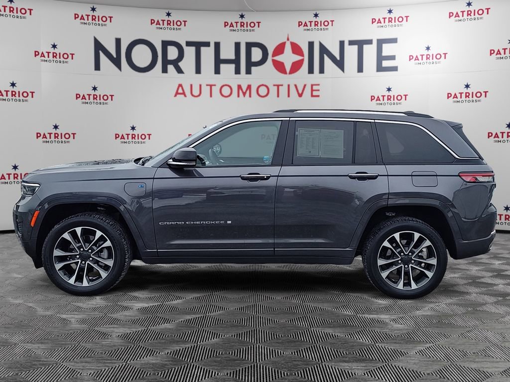 Used 2022 Jeep Grand Cherokee Overland image 3