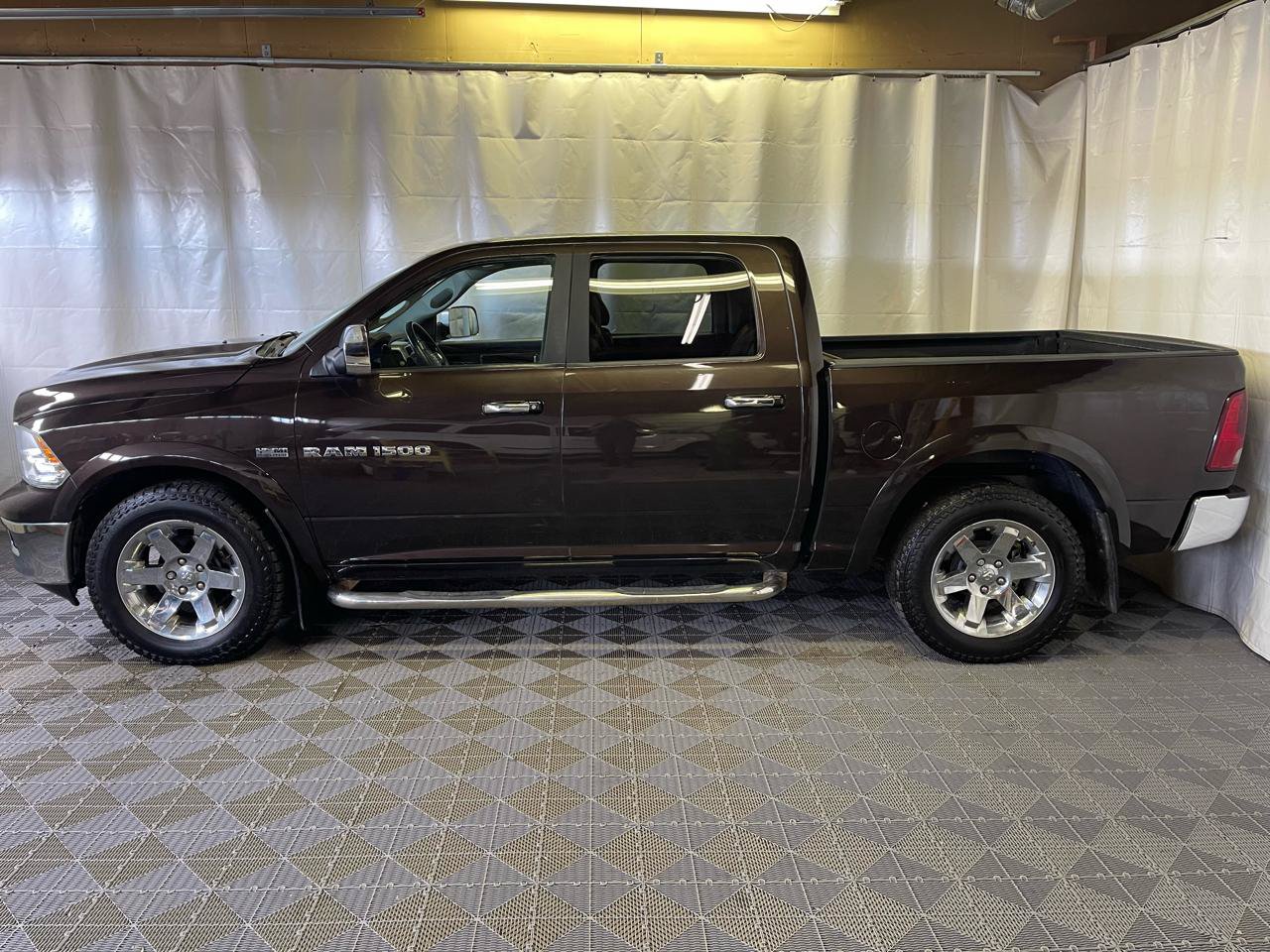 Used 2011 RAM 1500 Laramie AWD/4WD image 5
