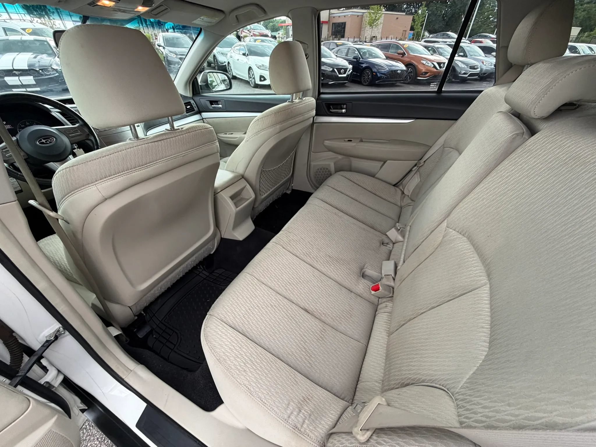 Used 2011 Subaru Outback 2.5i Premium w/ All-Weather Pkg AWD/4WD image 20