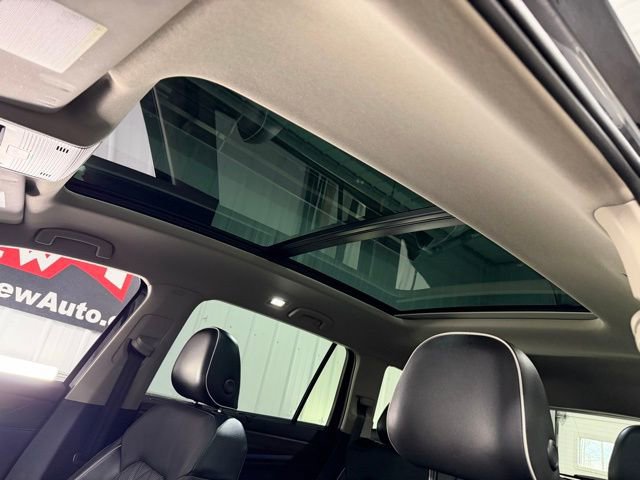 Used 2024 Volkswagen Atlas SEL Premium R-Line image 21