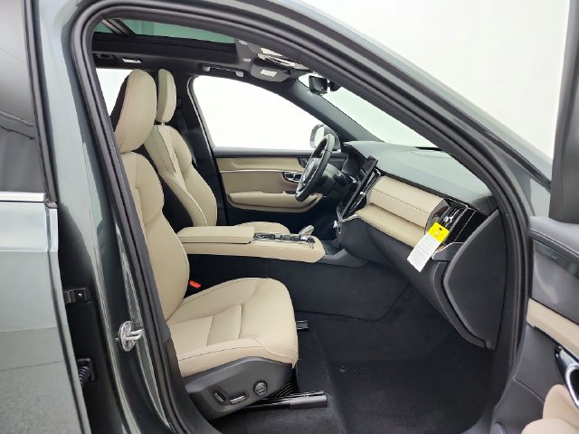 New 2027 Volvo XC90 B6 Plus AWD/4WD image 18