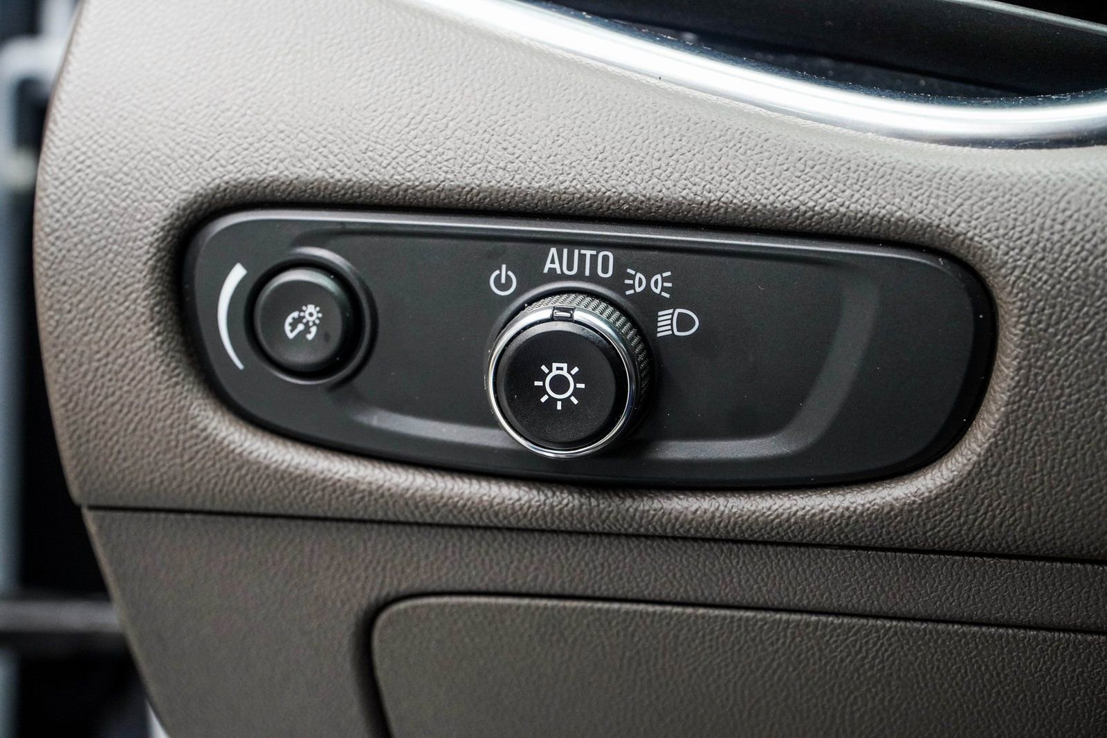 Used 2024 Chevrolet Malibu LT FWD image 30