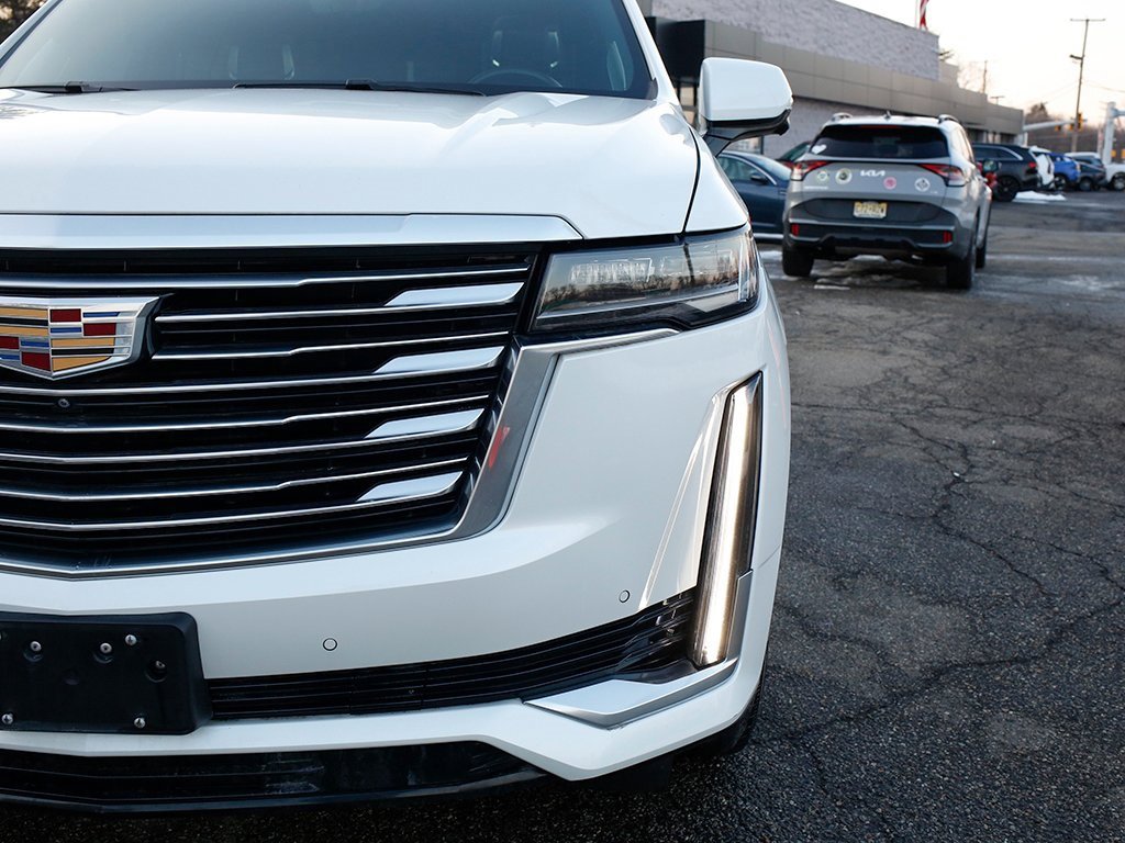 Used 2021 Cadillac Escalade Premium Luxury Platinum image 18