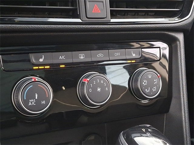 Used 2023 Volkswagen Taos SE image 16