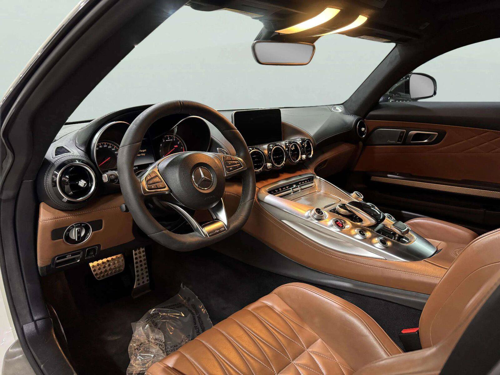 Used 2016 Mercedes-Benz AMG GT S image 27