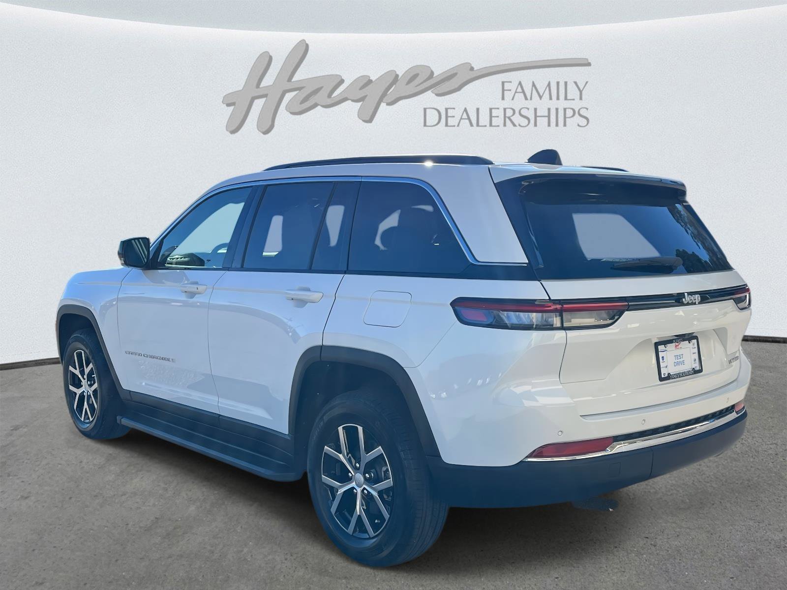 Used 2025 Jeep Grand Cherokee Limited video 4