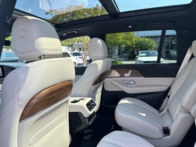 Used 2025 Mercedes-Benz GLS 450 4MATIC image 23