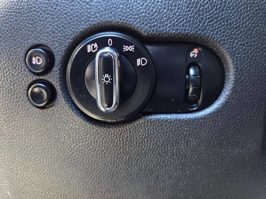 Used 2020 MINI Cooper S image 47