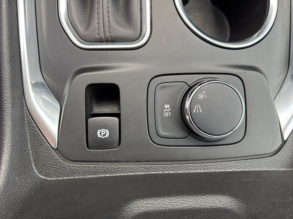 Used 2019 Chevrolet Traverse RS FWD image 14