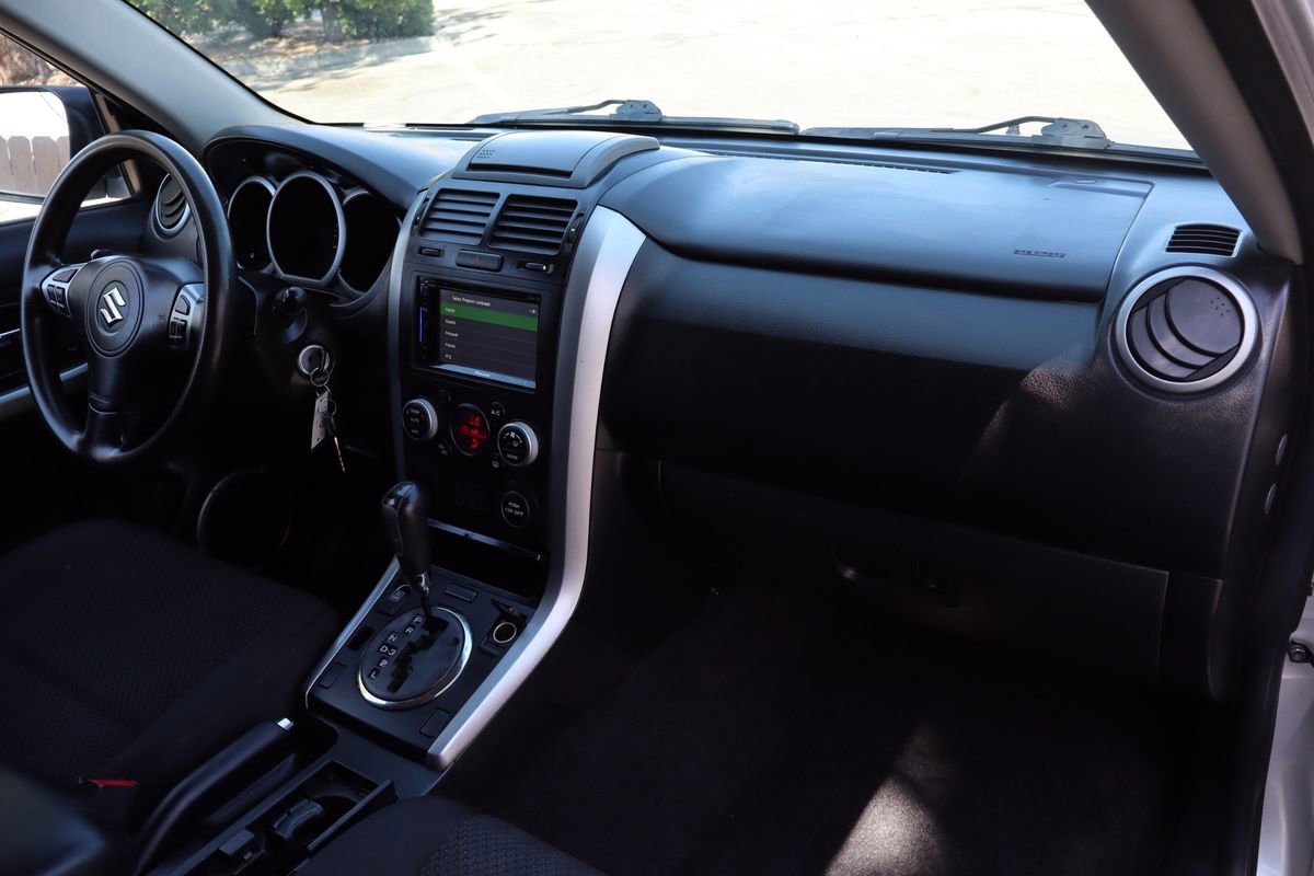 Used 2010 Suzuki Grand Vitara Premium image 18