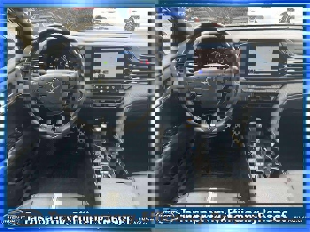 Used 2025 Toyota Camry SE image 13