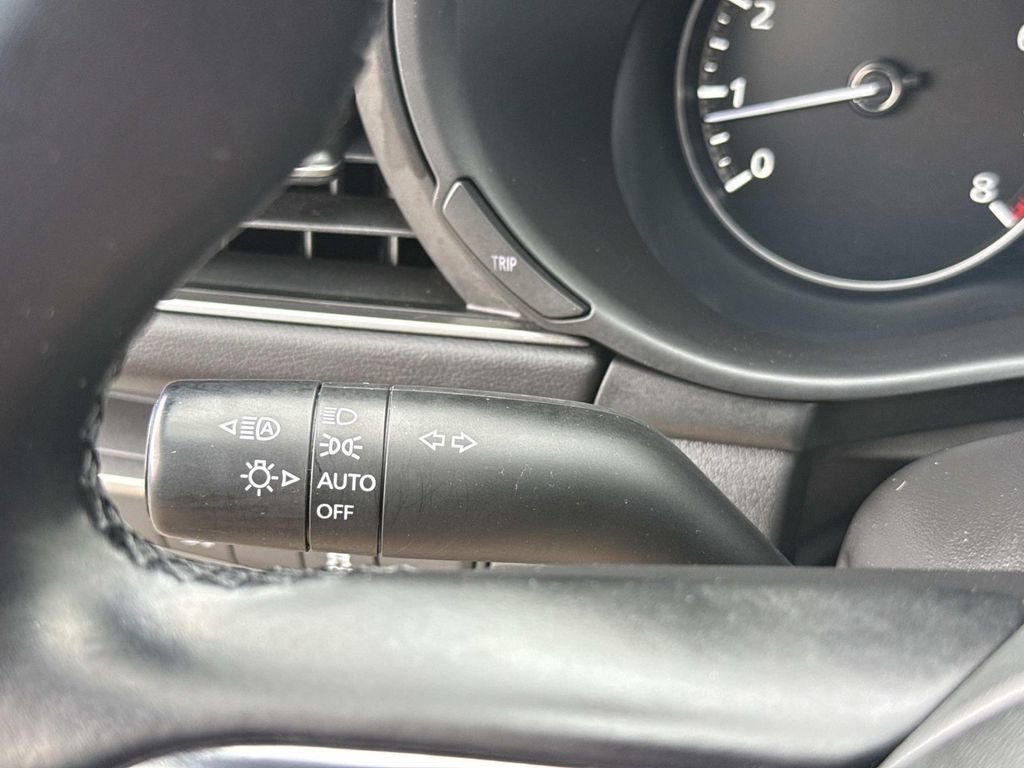 Certified 2025 MAZDA MAZDA3 s Sport FWD image 42
