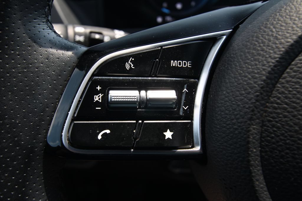 Used 2024 Kia Seltos SX AWD/4WD image 19