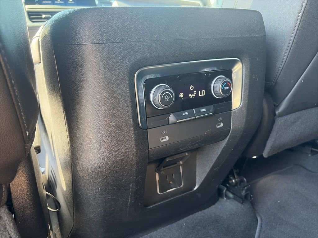 Used 2022 Chevrolet Suburban Z71 AWD/4WD image 27