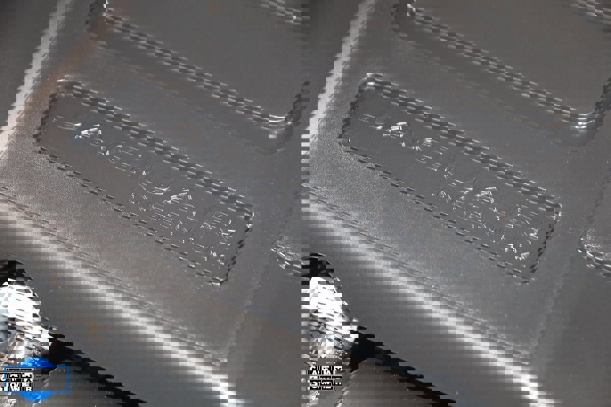 Used 2024 Jaguar XF R-Dynamic SE image 23