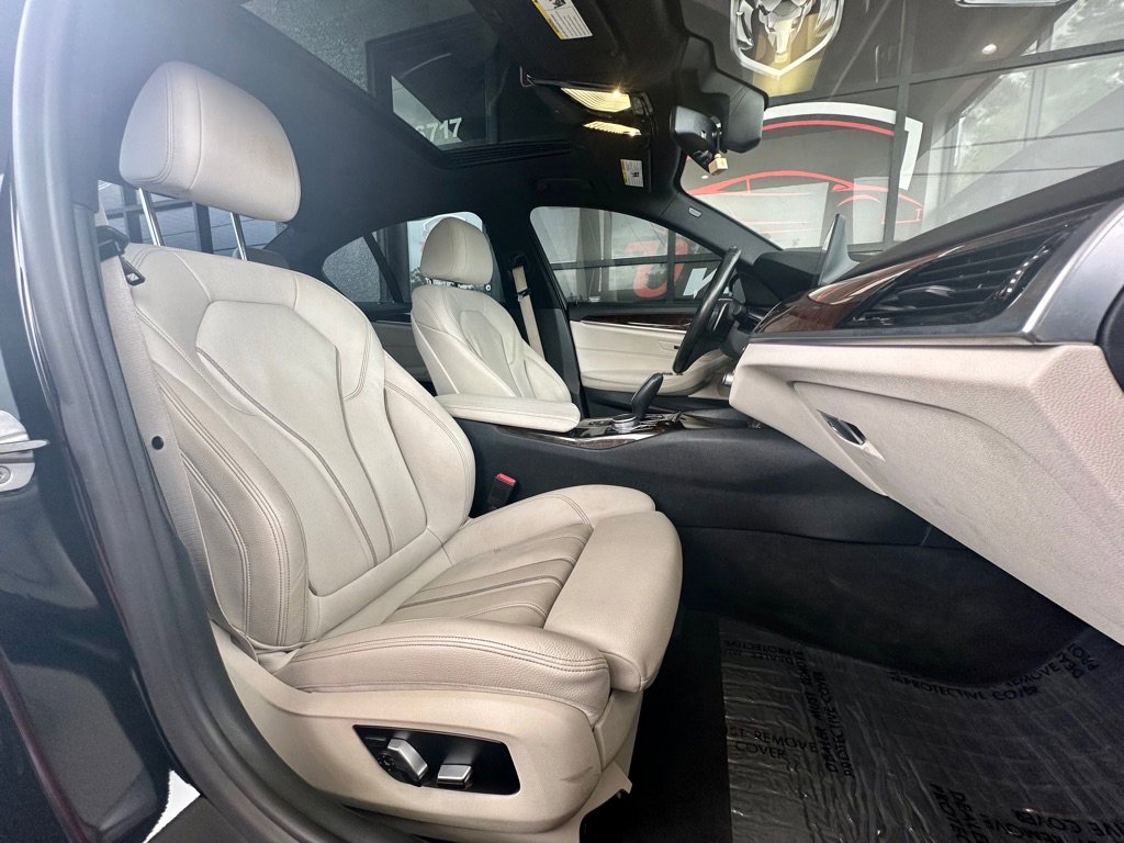 Used 2017 BMW 540i image 24