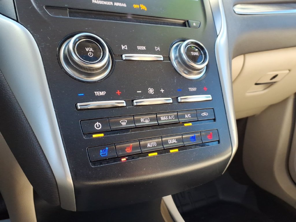 Used 2019 Lincoln MKC Reserve FWD image 21