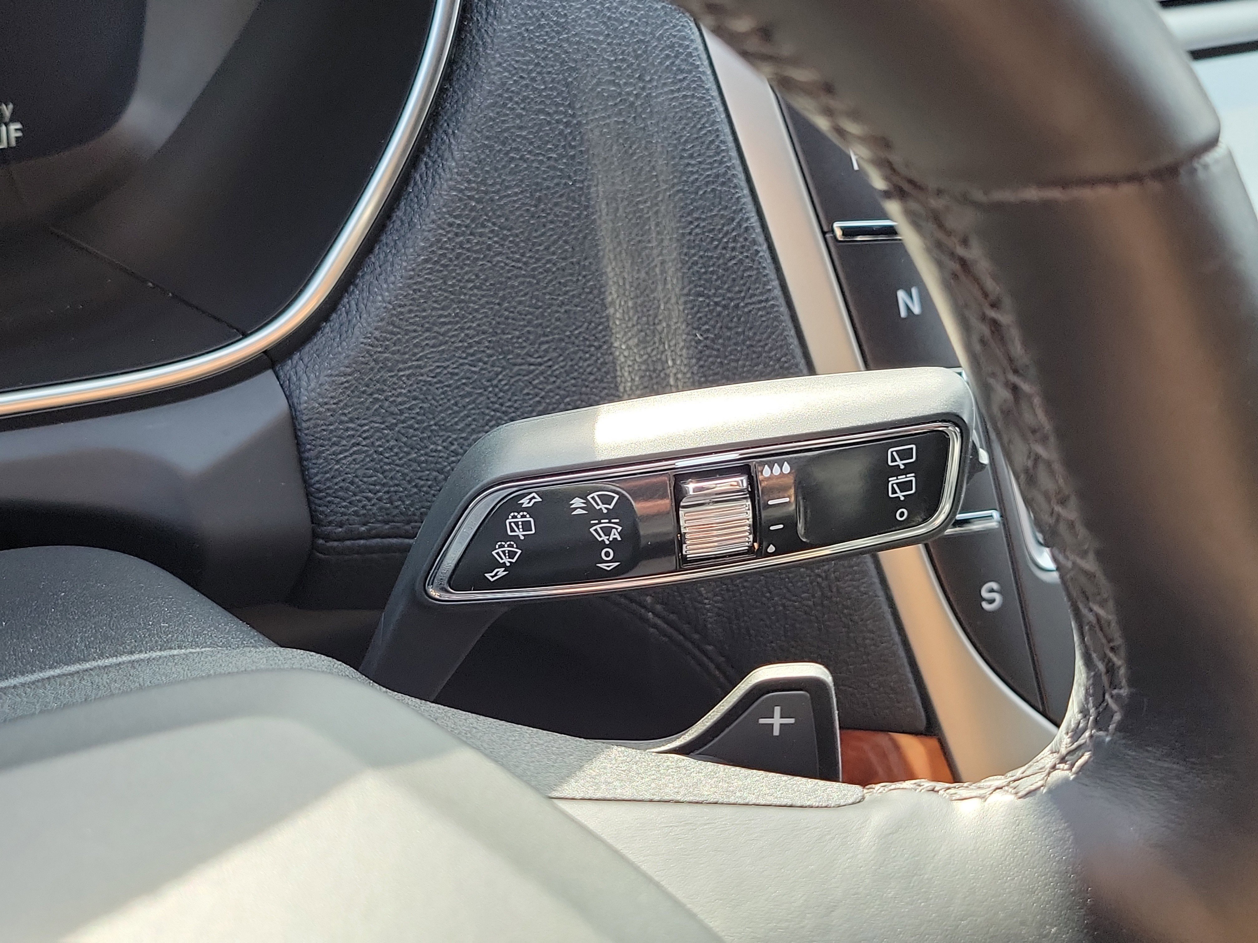 Used 2020 Lincoln Nautilus Reserve image 32