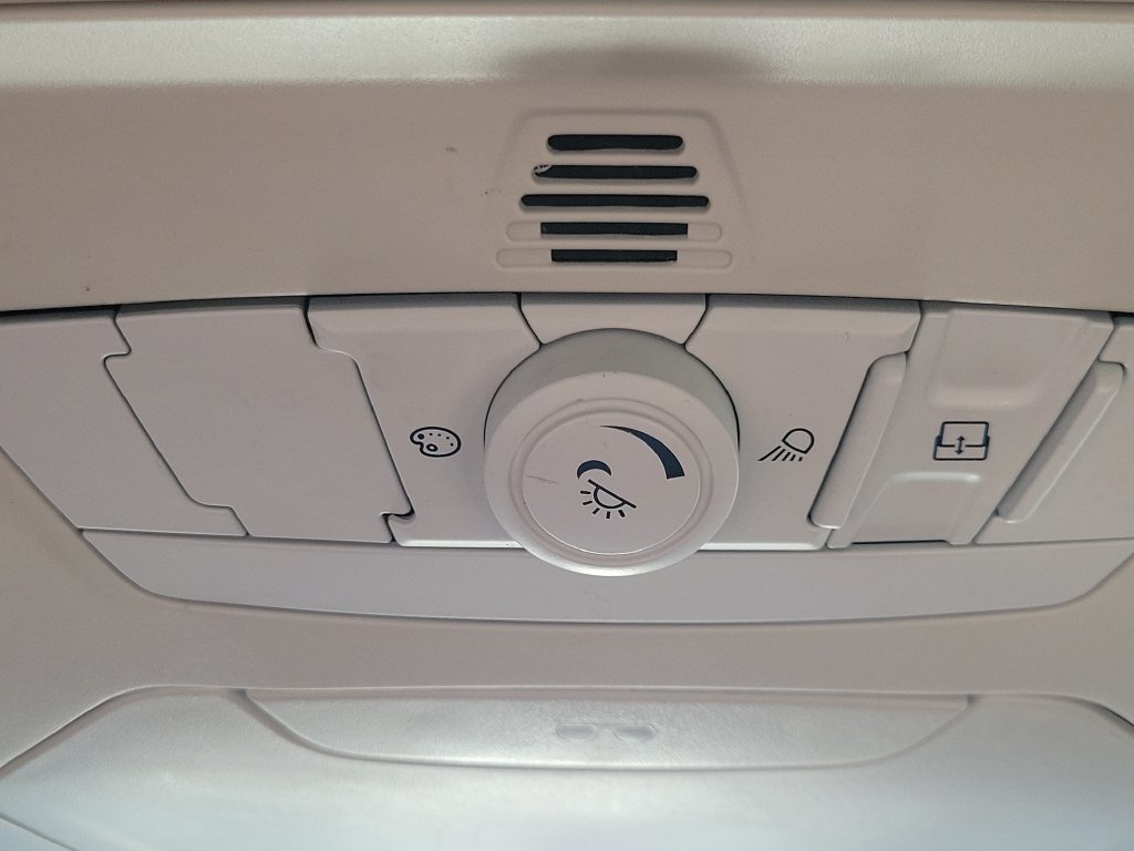 Used 2013 Ford Focus Titanium FWD image 32