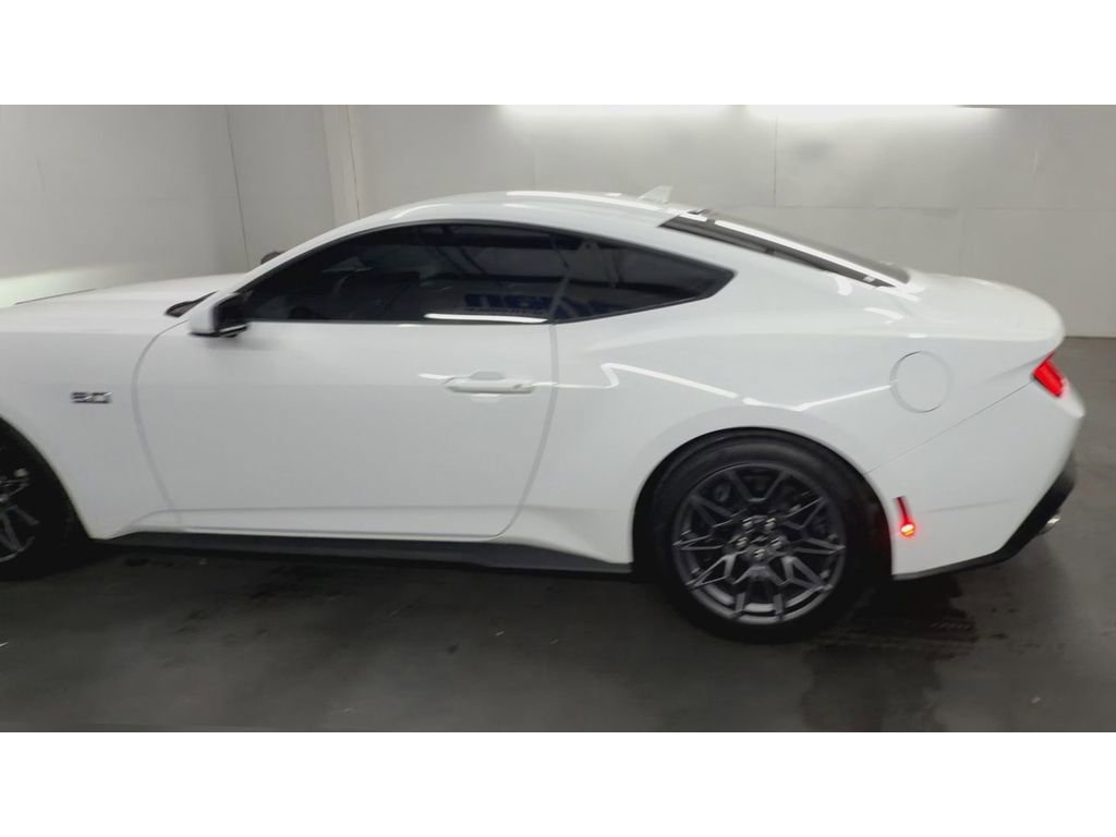 Used 2024 Ford Mustang GT Premium w/ GT Performance Package RWD image 6
