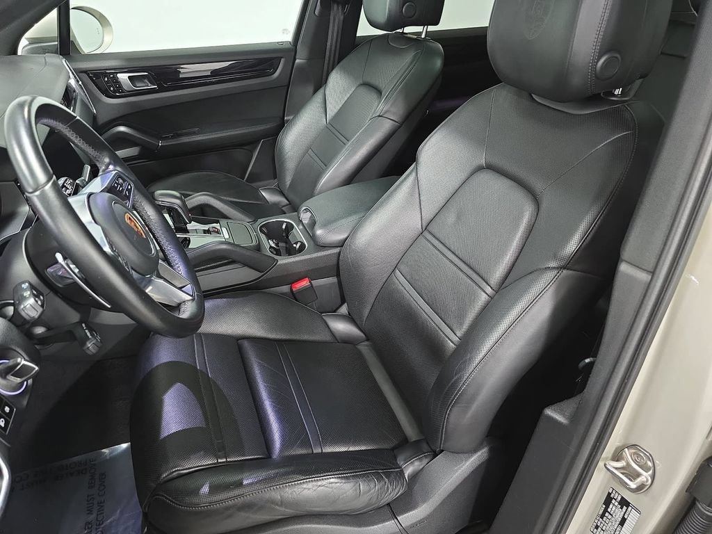 Certified 2020 Porsche Cayenne AWD/4WD image 5