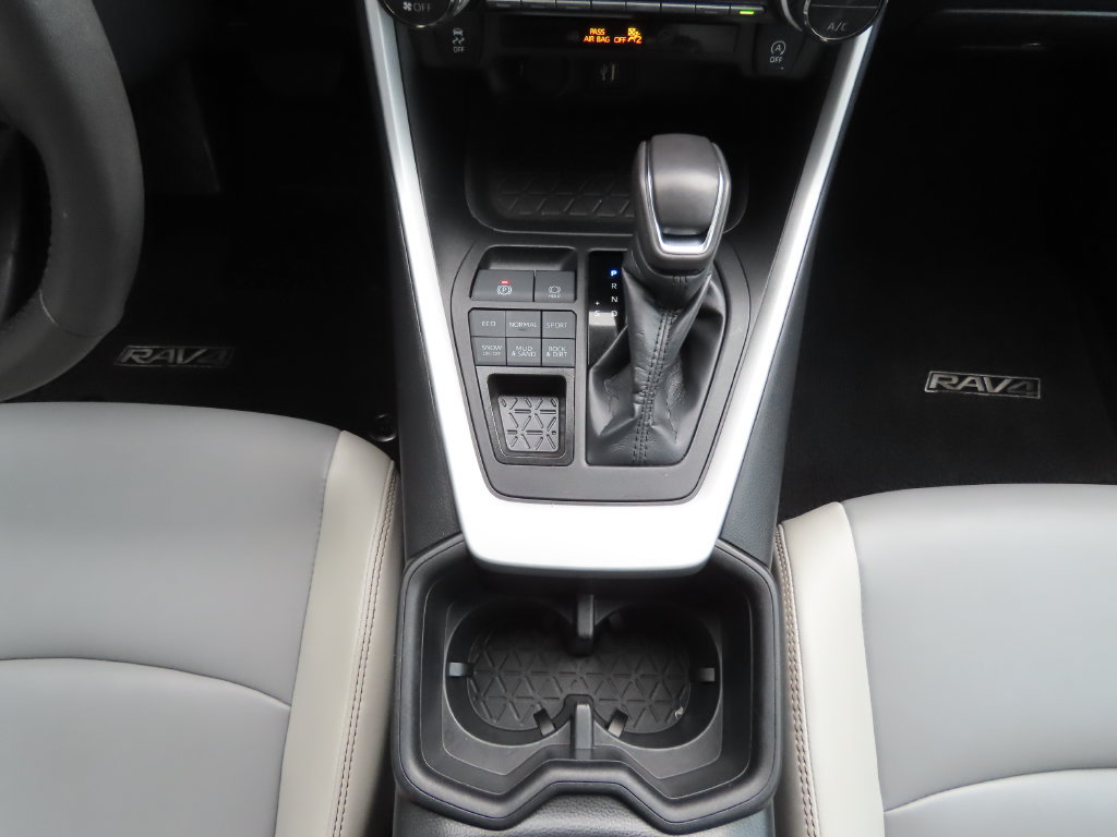 Used 2024 Toyota RAV4 XLE Premium AWD/4WD image 48
