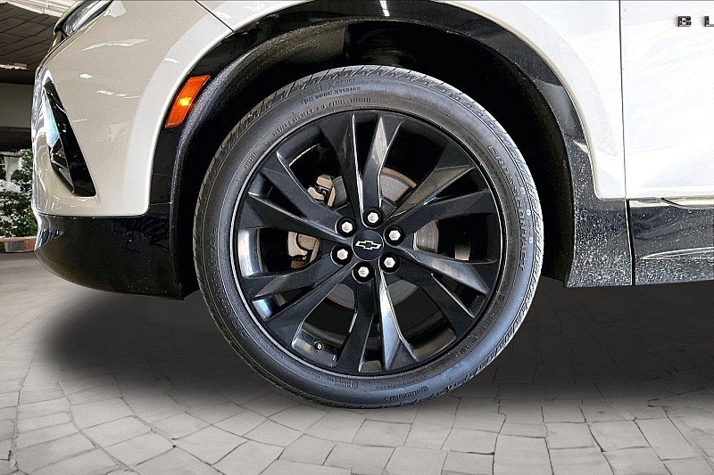 Used 2019 Chevrolet Blazer RS w/ Sun and Wheels Package FWD image 7