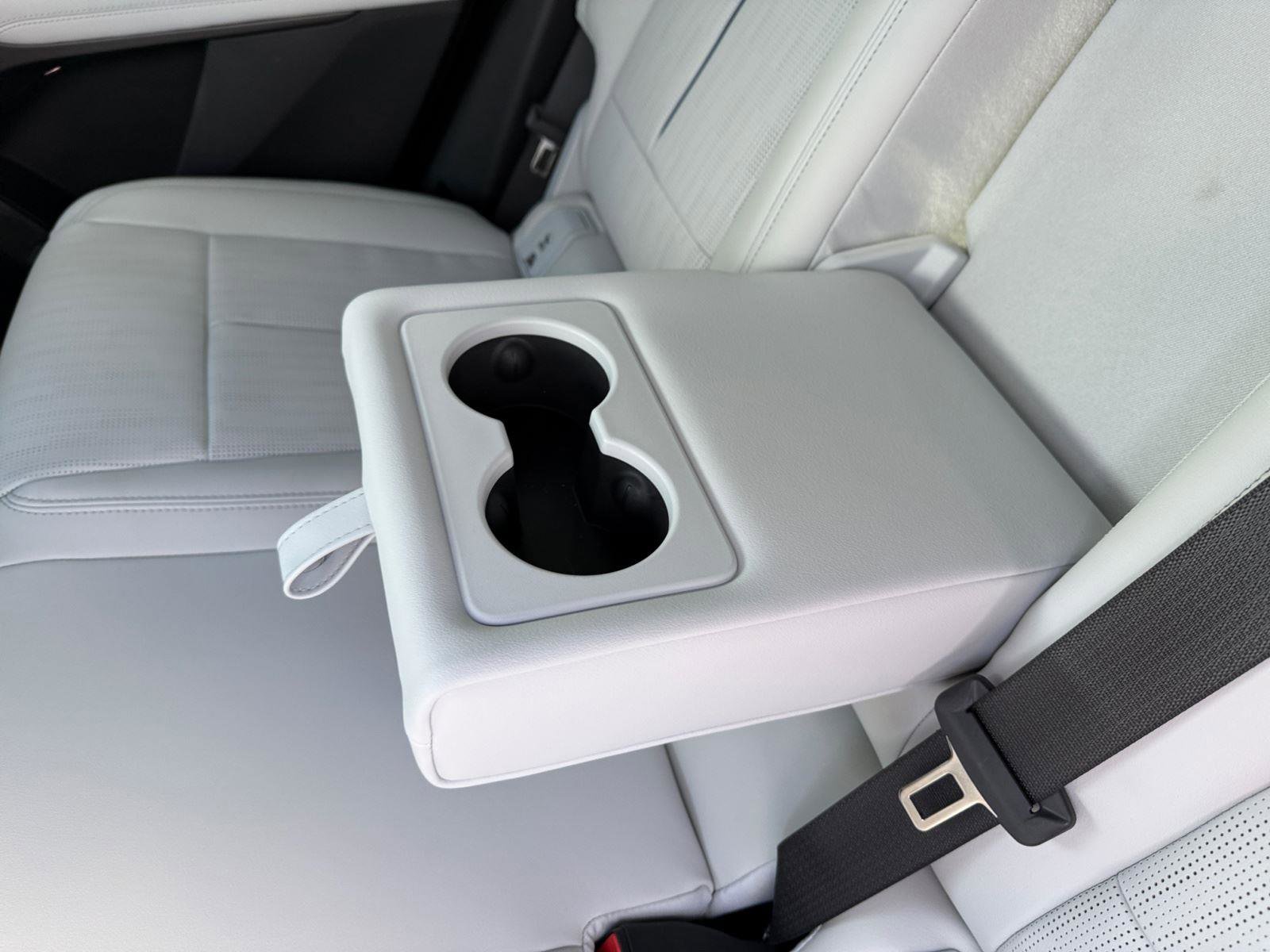 New 2026 Cadillac Lyriq Luxury image 14