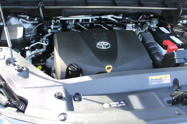 Used 2022 Toyota Highlander LE FWD image 59