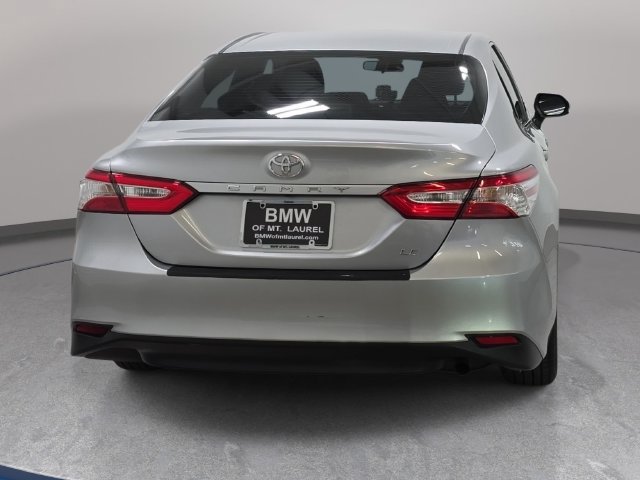 Used 2018 Toyota Camry LE FWD image 7